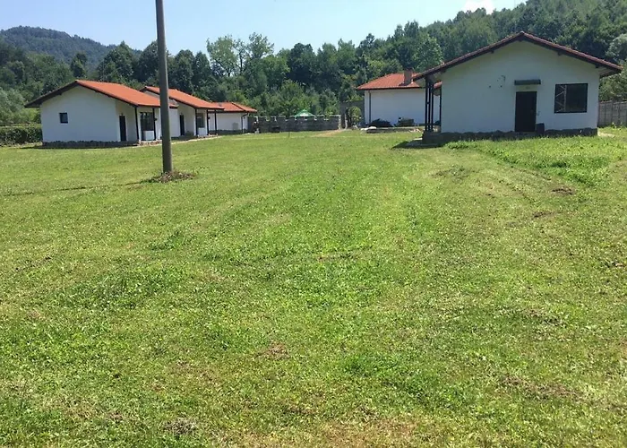 Konukevi комплекс антик